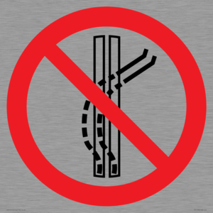 PV11308: Prohibition: Do not leave the tow-track