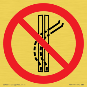 PV11308: Prohibition: Do not leave the tow-track