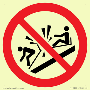 PV11328: Prohibition: Do not ram into toboggans