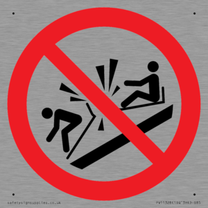 PV11328: Prohibition: Do not ram into toboggans