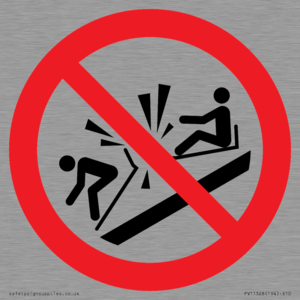 PV11328: Prohibition: Do not ram into toboggans