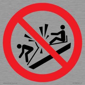 PV11328: Prohibition: Do not ram into toboggans