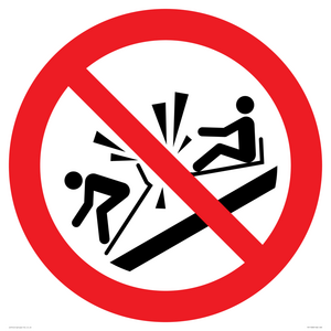 PV11328: Prohibition: Do not ram into toboggans
