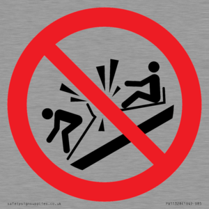 PV11328: Prohibition: Do not ram into toboggans