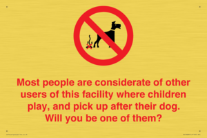 PV14828: Most people pick up their dog's poo