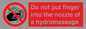 PV7714: Do not put finger into the nozzle of a hydromassage