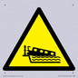 WL11194: W519 Warning: Grounding narrow boat on lock cill