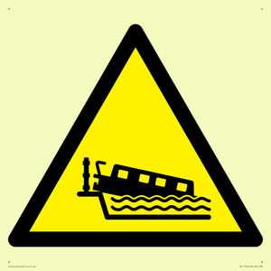 WL11194: W519 Warning: Grounding narrow boat on lock cill
