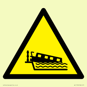 WL11194: W519 Warning: Grounding narrow boat on lock cill