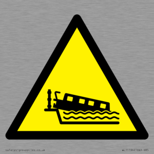 WL11194: W519 Warning: Grounding narrow boat on lock cill