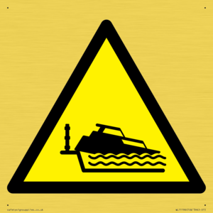 WL11196: W520 Custom Warning: Grounding cruiser on lock cill