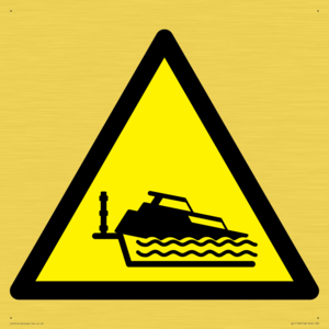 WL11196: W520 Custom Warning: Grounding cruiser on lock cill