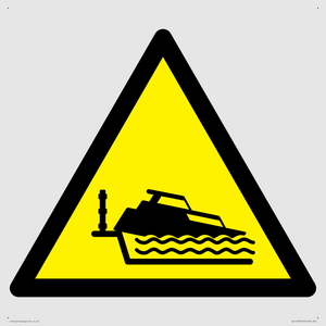WL11196: W520 Custom Warning: Grounding cruiser on lock cill