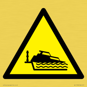 WL11196: W520 Custom Warning: Grounding cruiser on lock cill