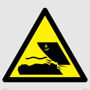 WL11208: W526 Warning: Submerged objects in watercraft areas