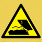 WL11208: W526 Warning: Submerged objects in watercraft areas