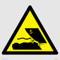 WL11208: W526 Warning: Submerged objects in watercraft areas