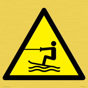 WL11964: W045 Warning: Towed water activity area
