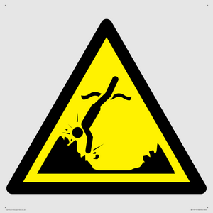 WL11971: W049 Warning: Submerged objects