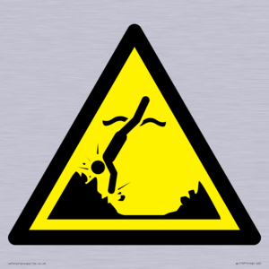 WL11971: W049 Warning: Submerged objects