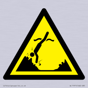 WL11971: W049 Warning: Submerged objects