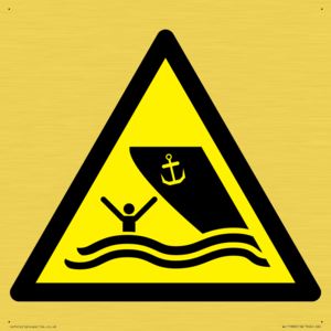 WL11988: W058 Warning: Boating area