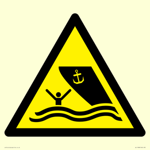 WL11988: W058 Warning: Boating area
