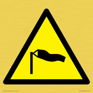 WL12000: W064 Warning: Strong winds