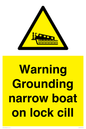 WL7812: Warning Grounding narrow boat on lock cill