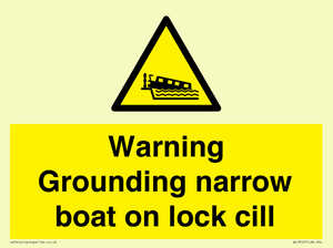 WL7812: Warning Grounding narrow boat on lock cill
