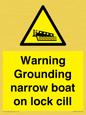 WL7812: Warning Grounding narrow boat on lock cill