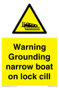 WL7812: Warning Grounding narrow boat on lock cill