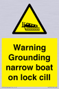 WL7812: Warning Grounding narrow boat on lock cill