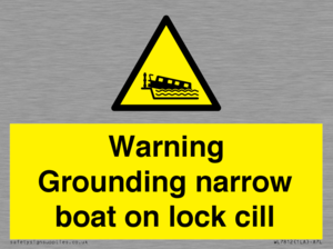 WL7812: Warning Grounding narrow boat on lock cill