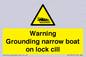 WL7812: Warning Grounding narrow boat on lock cill