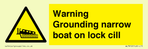 WL7812: Warning Grounding narrow boat on lock cill
