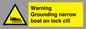 WL7812: Warning Grounding narrow boat on lock cill