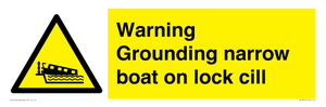 WL7812: Warning Grounding narrow boat on lock cill