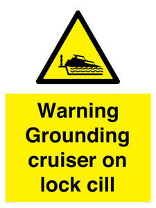 WL7813: Warning Grounding cruiser on lock cill