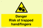 WM10836: Danger Risk of trapped hand/fingers