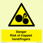 WM10836: Danger Risk of trapped hand/fingers