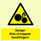 WM10836: Danger Risk of trapped hand/fingers
