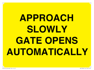 WV10266: APPROACH SLOWLY GATE OPENS AUTOMATICALLY