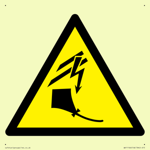 WV11166: W505 Warning: Kite flying near overhead power lines