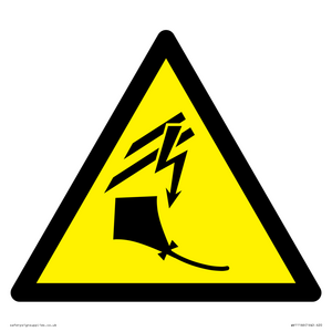 WV11166: W505 Warning: Kite flying near overhead power lines