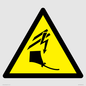 WV11166: W505 Warning: Kite flying near overhead power lines