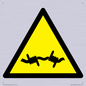 WV11940: W033 Warning: Barbed wire
