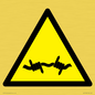 WV11940: W033 Warning: Barbed wire