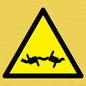 WV11940: W033 Warning: Barbed wire