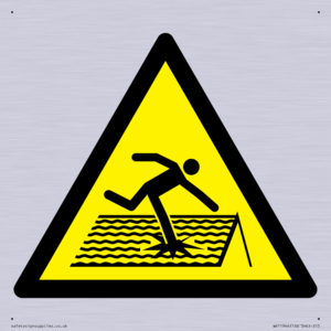 WV11946: W036 Warning: Fragile roof
